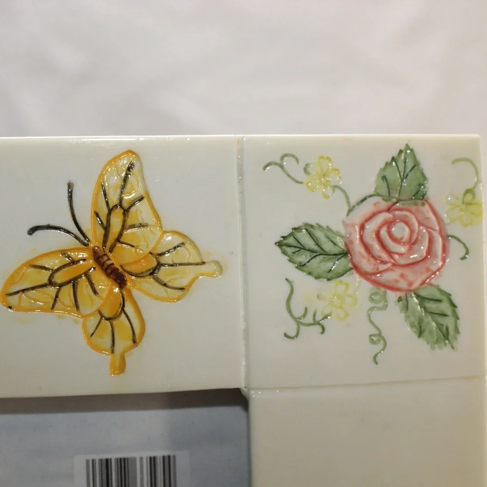 Young's Inc Friends Ceramic Photo Frame 4x6 Cream Floral Butterfly Vintage Style